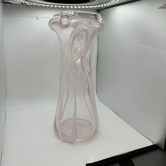 Vase Margie’s Garden Hand Blown Glass Sculpted  Flower Vase Pink &  White - Picture 8 of 10